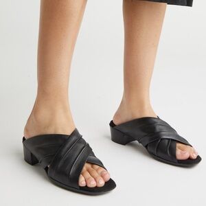Munro Black Sandals with Wide Strap